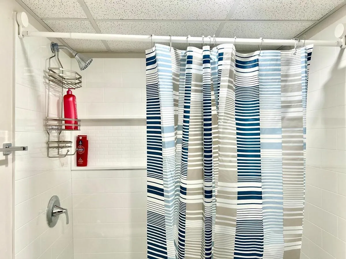 Upscale Haven Apartment Winnipeg 0*,
